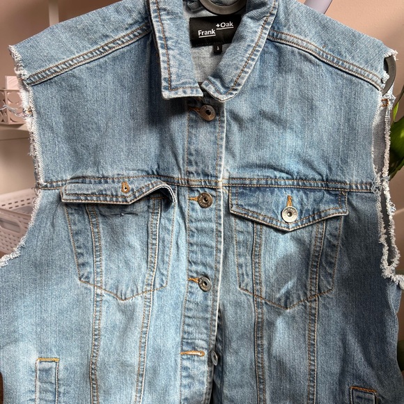 Frank & Oak Denim Vest. - Picture 1 of 6
